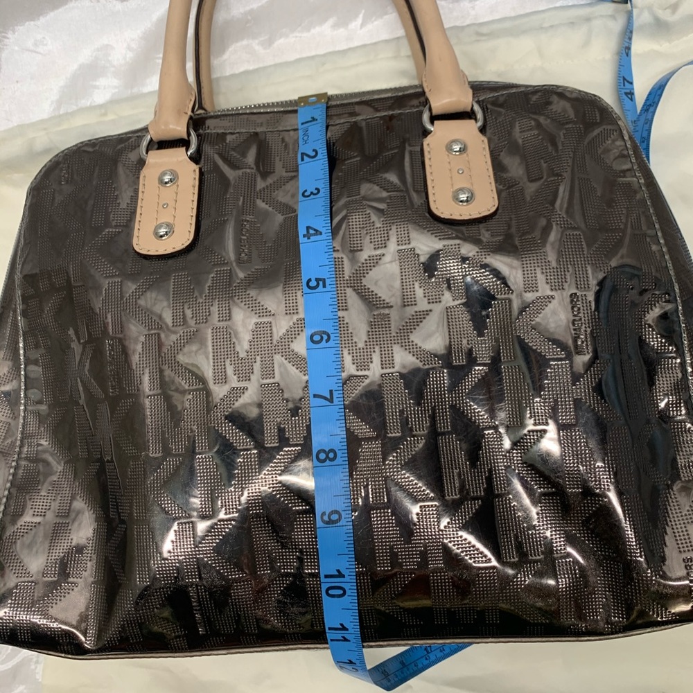 Michael Kors Handbag - Picture 4 of 10